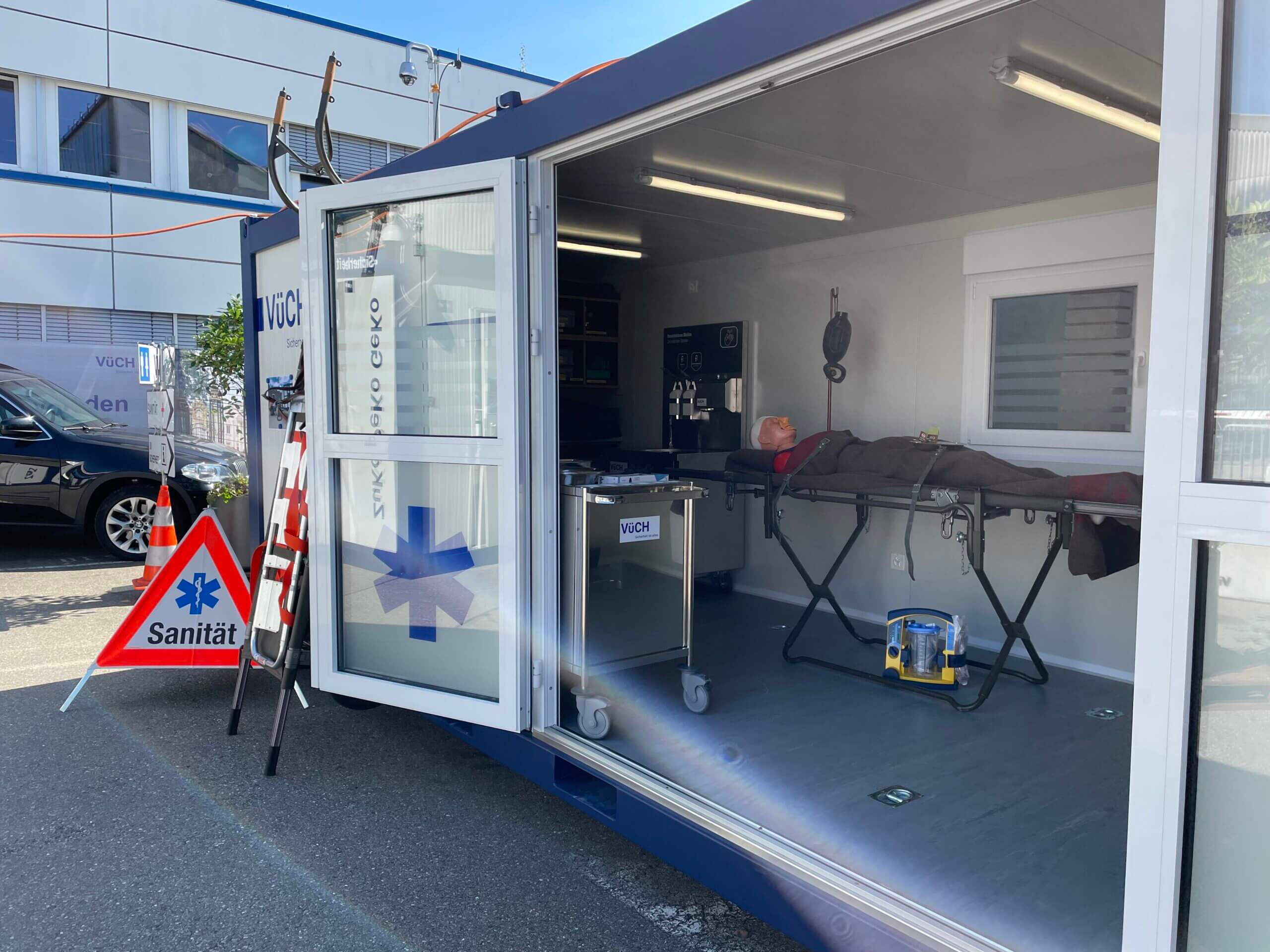 Sanitätscontainer Sanität Notfall / WELAB